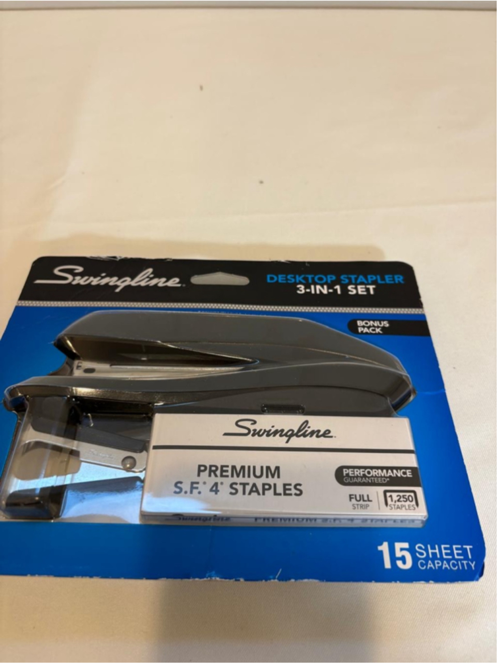 Swingline Desktop Stapler 3-in-1 Set Staples Remover 15 Sheet #54567 #C110